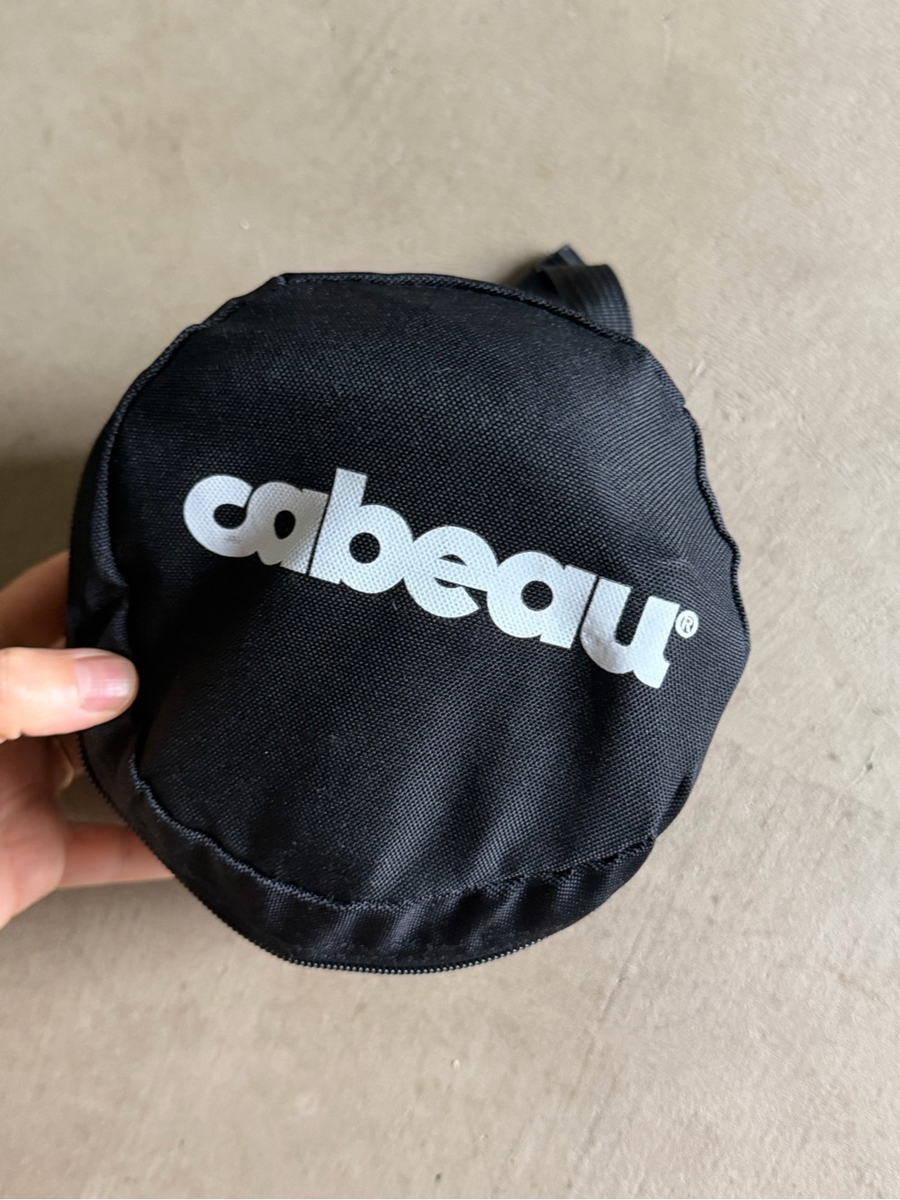 NEW Cabaeu Ergonomic Neck Pillow for Plane Travel Folding Attach to Seat - Case